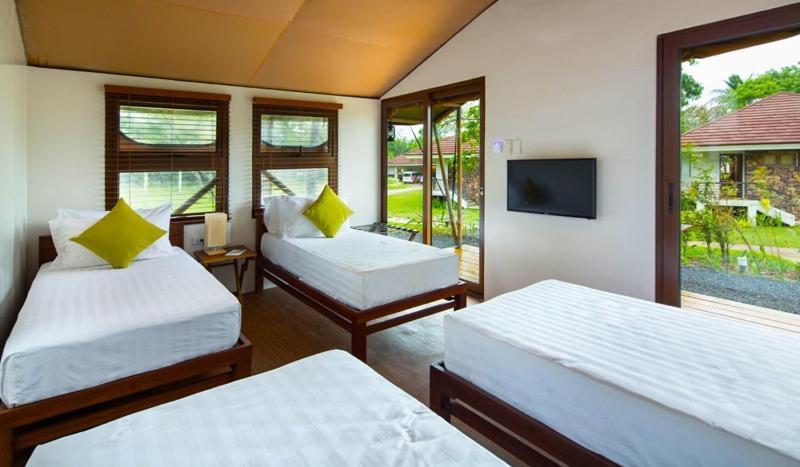 Solina Beach & Nature Resort Carles Exterior foto