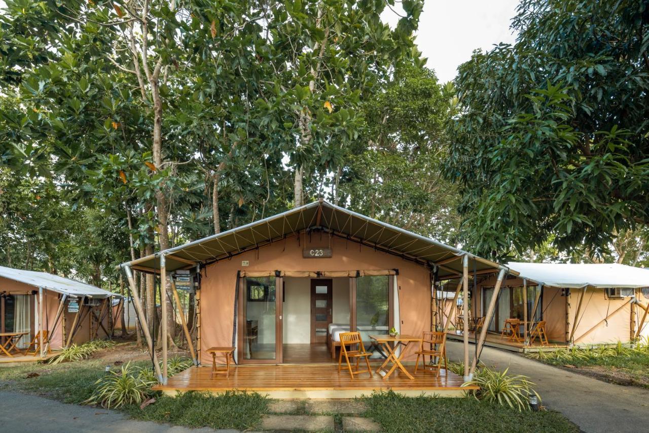 Solina Beach & Nature Resort Carles Exterior foto